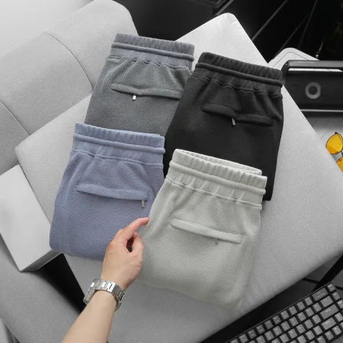 Quần Short Thun Nam Viền Sọc Ngang New Basic