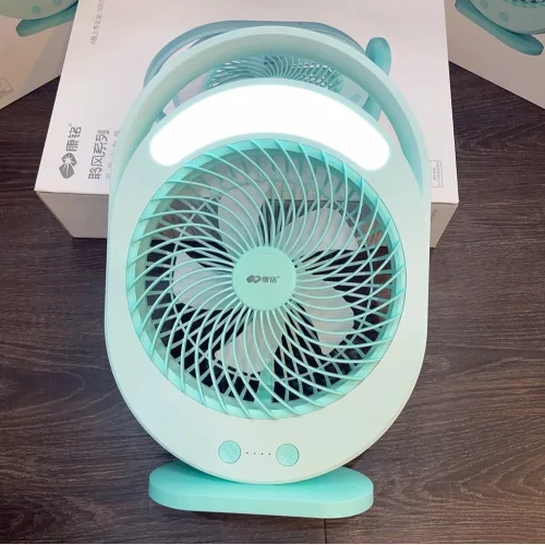 Quạt tích điện F0336 tích hợp đèn LED