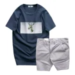 Set Bộ Nam Quần Short Kaki Rurumen Phối Áo Thun Cổ Tròn In Hình Tuần Lộc