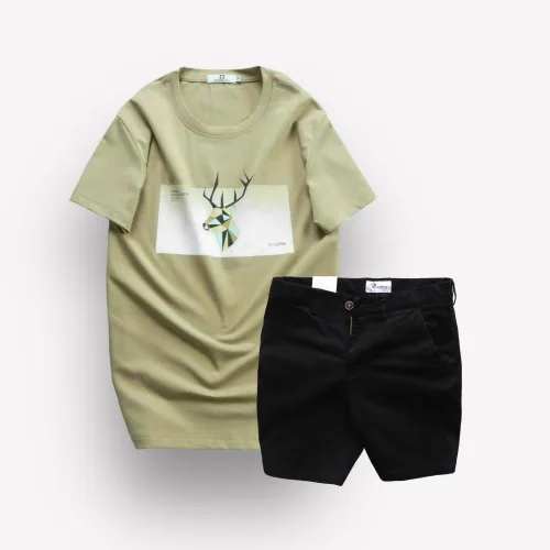 Set Bộ Nam Quần Short Kaki Rurumen Phối Áo Thun Cổ Tròn In Hình Tuần Lộc