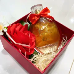 Sỉ set Hộp Quà Tặng Nước Hoa Nữ Charme Very Good Girl Xịt Có Kim Tuyến 100ml