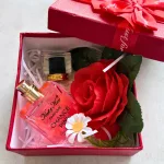 Set Quà Nước Hoa Nữ Kat Kev Chance Pink 50ml, Hộp Hoa Rơm