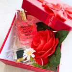 Set Quà Nước Hoa Nữ Kat Kev Chance Pink 50ml, Hộp Hoa Rơm