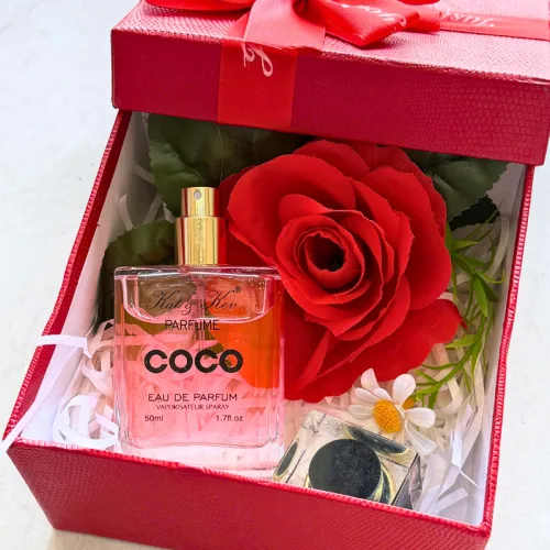 Set Hộp Quà Tặng Nước Hoa Nữ Kat Kev Parfume Coco Hồng 50ml