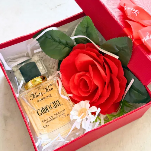 Sỉ set Hộp Quà Tặng Nước Hoa Nữ Kat Kev Parfume Good Girl 50ml - Hộp Hoa Rơm Nhiều Màu