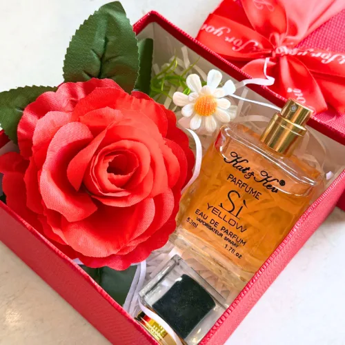 Set Hộp Quà Tặng Nước Hoa Nữ Kat Kev Parfume Sì Yellow 50ml - Hộp Hoa Rơm Nhiều Màu