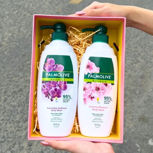 Set Quà Tặng Combo 2 Chai Sữa Tắm Palmolive Naturals 500g