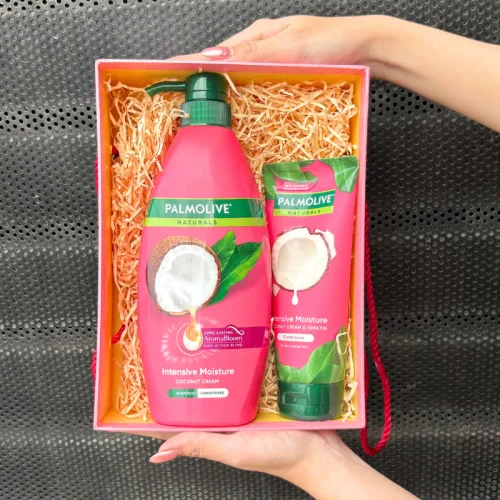 Set Quà Tặng Dầu Gội & Dầu Xả Palmolive Naturals Intensive Moisture Sữa Dừa (Set Màu Hồng)