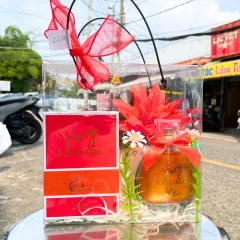 Set Quà Tặng Nước Hoa Nữ Charme Very Good Girl Xịt Có Kim Tuyến 100ml Hương Thơm Ngọt Ngào Quyến Rũ - Túi Trong Vuông Có Đèn Đom Đóm Lót Giấy Rơm Thắt Nơ Xinh Xắn Nhiều Màu