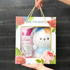 Set Quà Tặng Sữa Tắm Nước Hoa On The Body Soft & Radiant & Gấu Bông