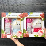Set Quà Tặng Sữa Tắm Nước Hoa On The Body Soft & Radiant & Gấu Bông