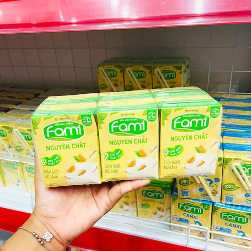 Hình ảnh Sữa Đậu Nành FAMI Nguyên Chất Lốc 6 Hộp (200ml/Hộp) trong bộ sưu tập Sữa, ngũ cốc, ca cao