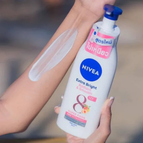 Phân phối sữa Dưỡng Thể Nivea Dưỡng Da Sáng Mịn 350ml Màu Hồng - Ban Ngày