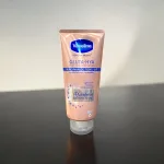 Sữa dưỡng thể Vaseline Gluta-Hya 4X Niacinamide Tone Up 300ml