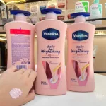 Đánh giá sữa Dưỡng Thể Vaseline Intensive Care Daily Brightening 725ml