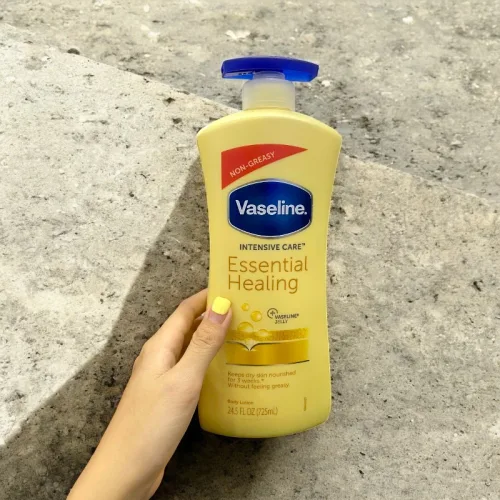 Vaseline Intensive Care Essential Healing, sữa dưỡng thể vàng 725ml