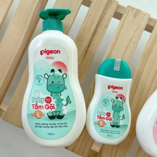 Sữa tắm gội 2 trong 1 cho bé: từ làm ướt đến xả sạch