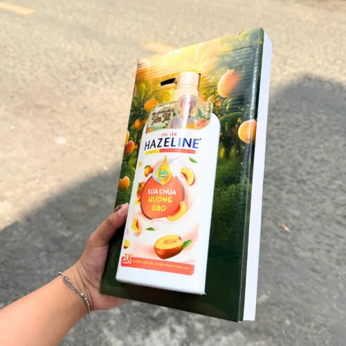 Sữa Tắm Hazeline Nâng Tông Da Sữa Chua Hương Đào 667ml