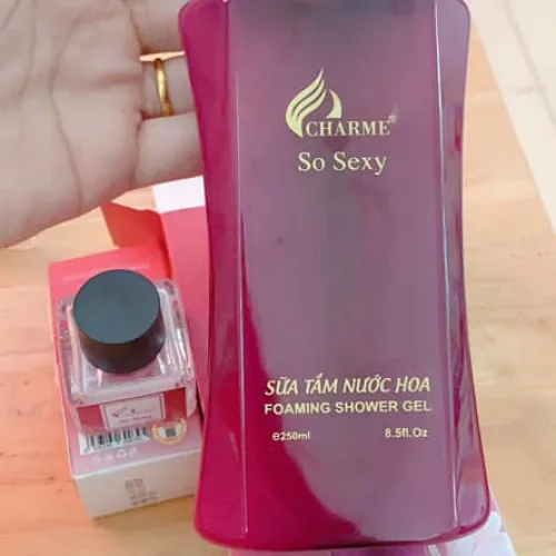 Sữa tắm nước hoa Charme So Sexy Foaming Shower Gel, 250ml