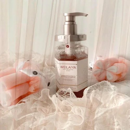 Sữa tắm Weilaiya Grand Rose Extracts hoa hồng Damask 450ml