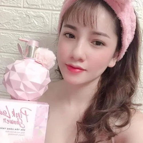 Sữa tắm xông trắng Pink Lady Shower