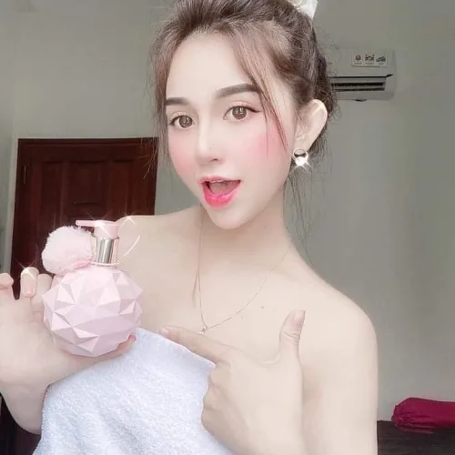 Sữa tắm xông trắng Pink Lady Shower