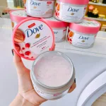 Tẩy tế bào chết body Dove Smoothie Renewal hương lựu đỏ 298g