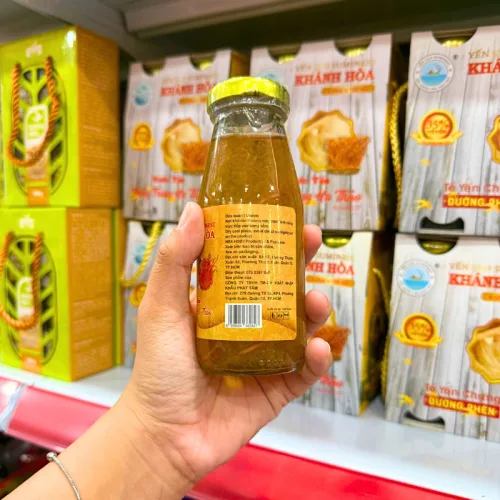 Lốc 4 chai 180ml Yến Sào Suminest Khánh Hòa Đông Trùng Hạ Thảo 35%