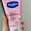 Hình ảnh đánh giá Sỉ sữa Dưỡng Thể Vaseline 70X Màu Hồng 300ml (Hàng nhập khẩu có tem phụ) - Phiên Bản Mới