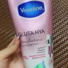 Hình ảnh đánh giá Sỉ sữa Dưỡng Thể Vaseline 70X Màu Hồng 300ml (Hàng nhập khẩu có tem phụ) - Phiên Bản Mới
