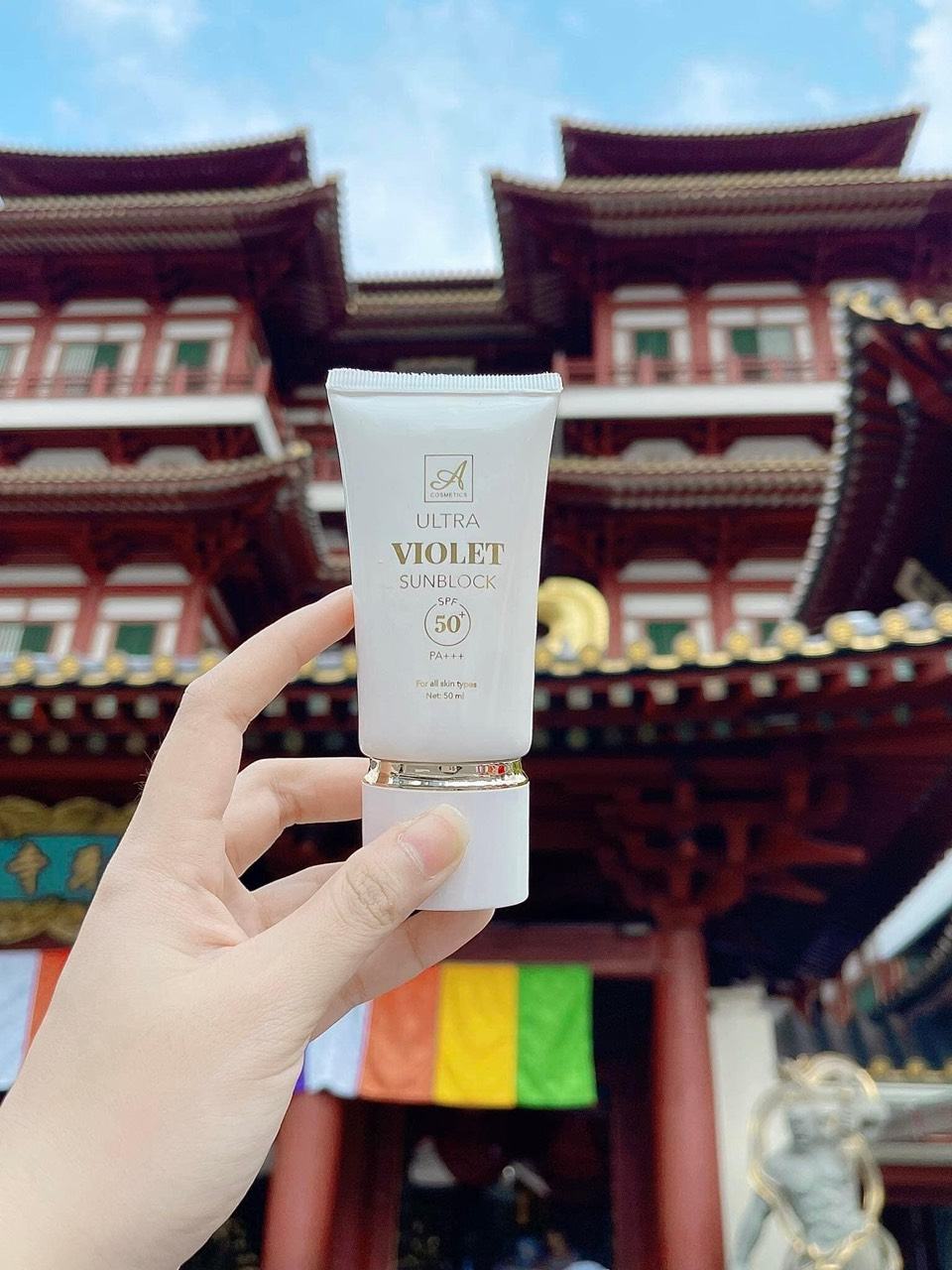 Bảo Vệ Làn Da với Kem Chống Nắng Violet Sunblock: Sự Kết Hợp Hoàn Hảo giữa Bảo Vệ và Chăm Sóc Da