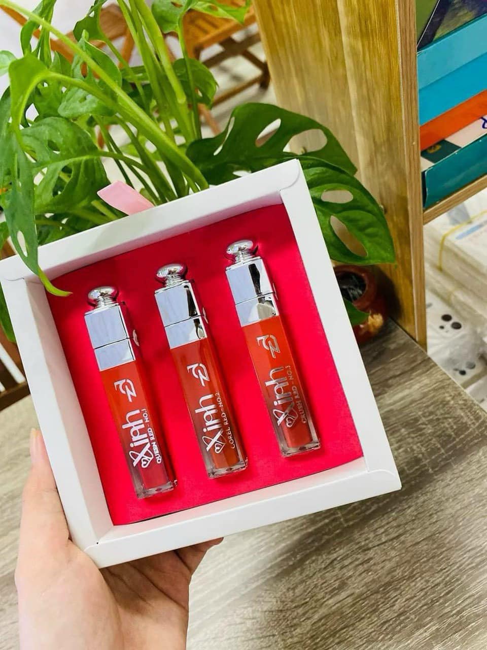 Combo Son Mỹ Phẩm Đông Anh hot trend Mua 1 set son xinh tặng 1 tẩy tế bào chết môi