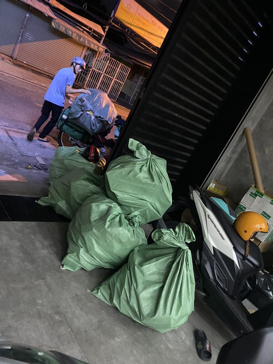 Nhà em tuyển sỉ kh giới hạn số lượng, các chị nhanh tay vào chốt đơn, điều kiện đơn giản chỉ cần có xèng là được.