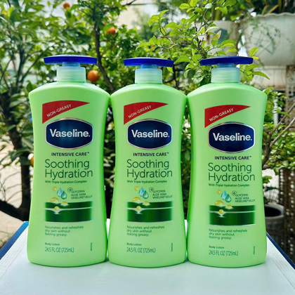 Sữa dưỡng thể Vaseline Intensive Care Soothing Hydration Hand and Body Lotion