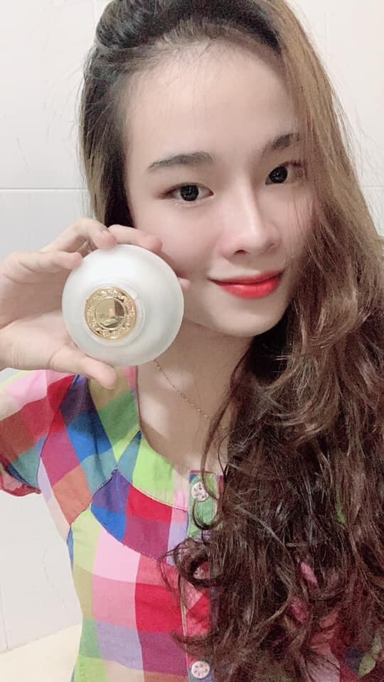 Sử dụng kem face pháp A Cosmetics bí quyết để có làn da bóng mịn