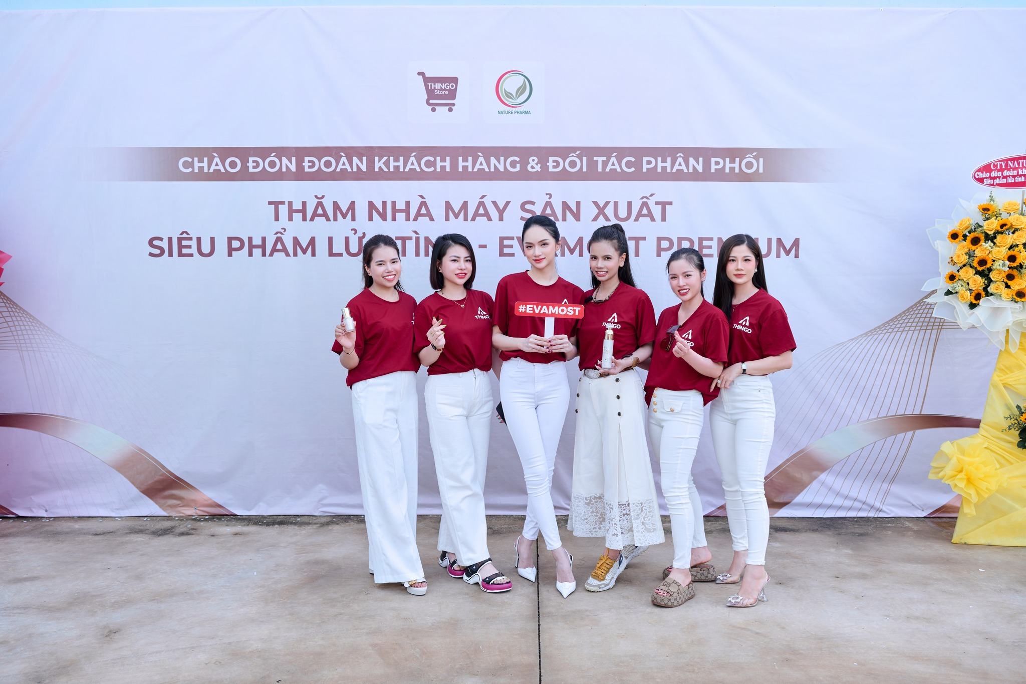 Dù bạn 3 con hay vẫn còn son có Evamost thì luôn còn non