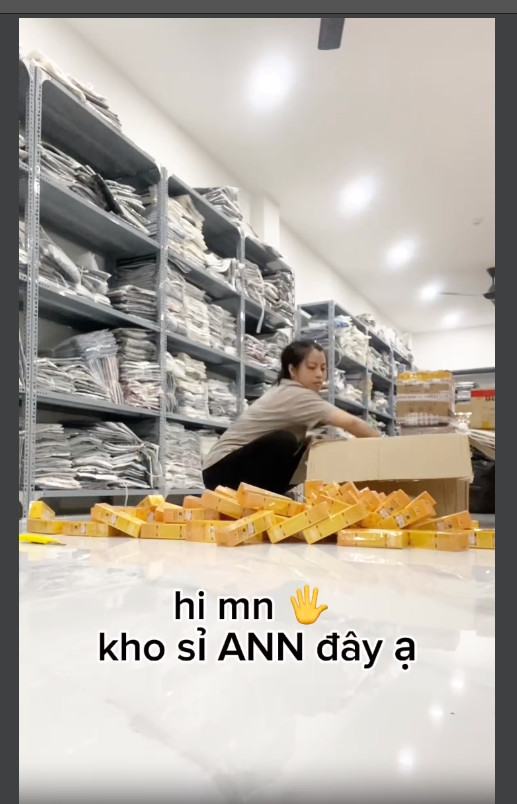 ANN - kho sỉ mỹ phẩm nước hoa quần áo chính hãng.