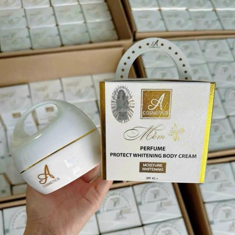 Kem Body Mềm A Cosmetics hay còn được gọi với cái tên gần gũi là Kem Body Chữ A với chất kem cải tiến xuất sắc