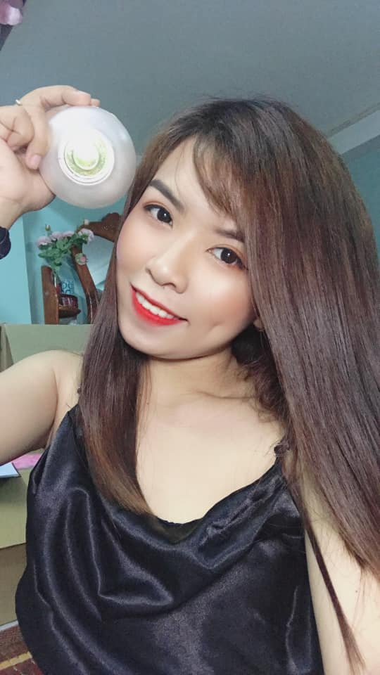 Khách yêu nhà em dùng bộ đôi Detox bọt biển và Kem face Pháp đây!