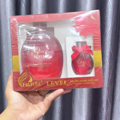 Phân phối set Quà Tặng Sữa Tắm Nước Hoa Charme Level 250ml + Nước Hoa Charme Level