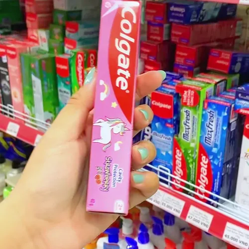Kem Đánh Răng Ngừa Sâu Răng Em Bé 2+ Tuổi Hương Dâu Dạng Gel Colgate 40g - Màu Hồng