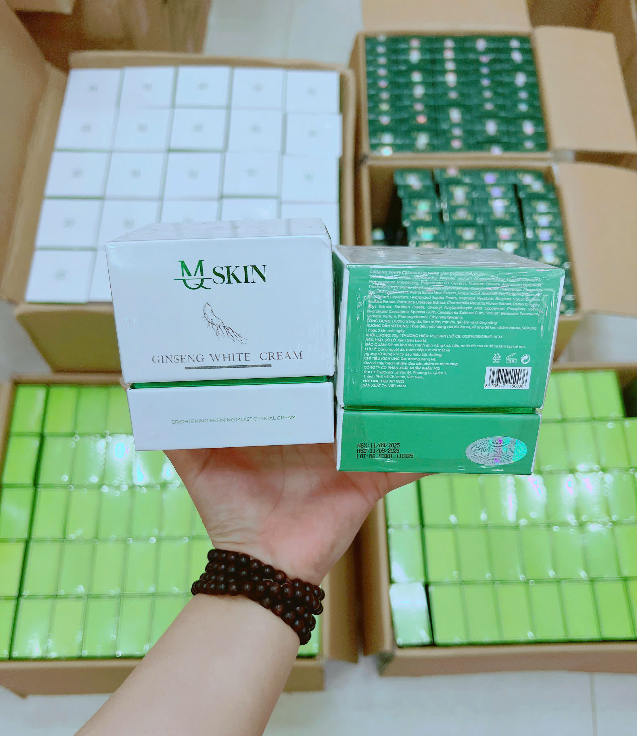 14505_z7212448151321-5835a6c3d97a9f7df73ef0a742069ca8_20251111150632-4.png Kem Face Nhân Sâm MQ Skin - 8936117150036