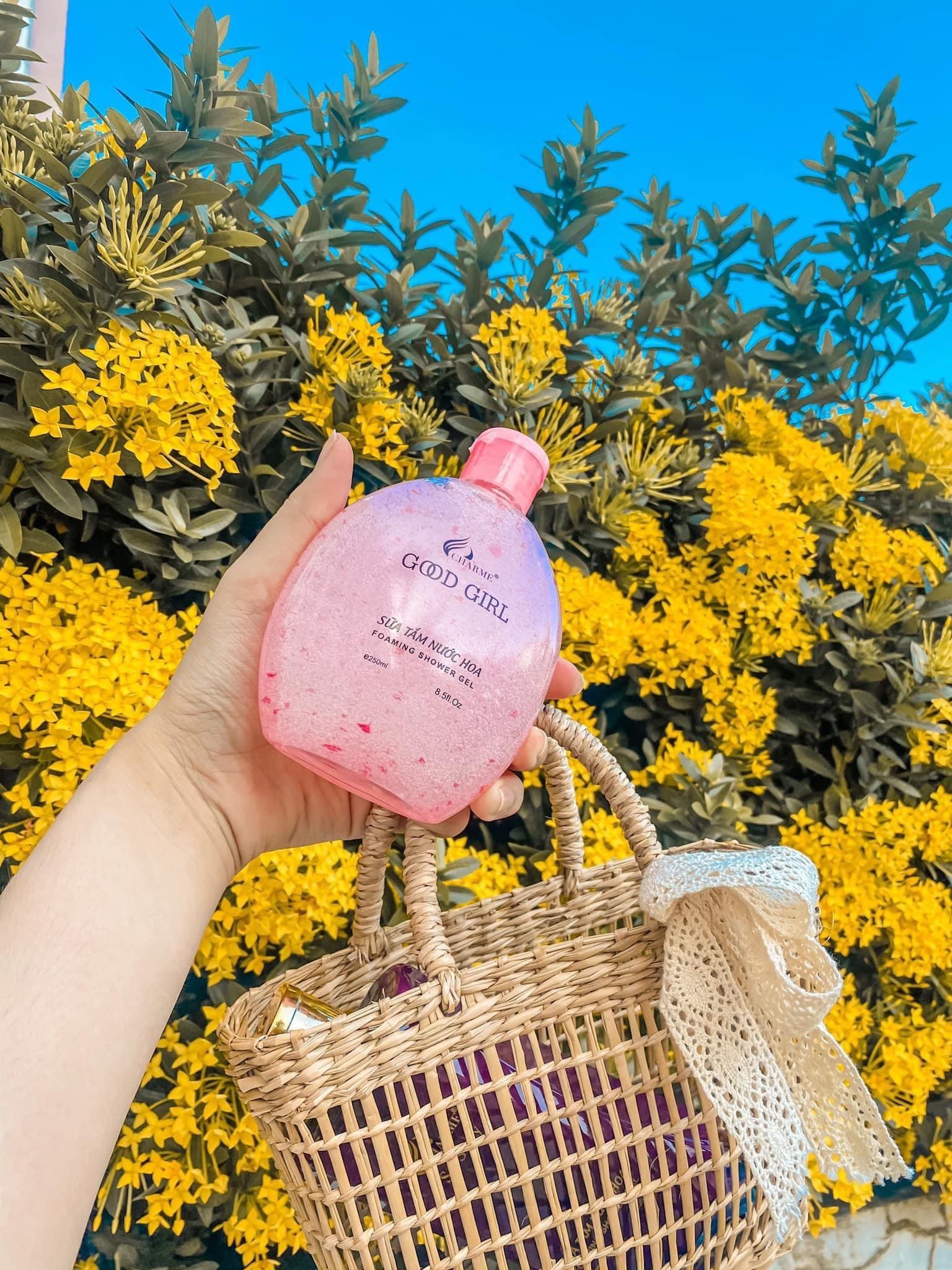 Sữa tắm Good Girl 250ml chính hãng Charme 2 Sữa tắm Good Girl 250ml chính hãng Charme