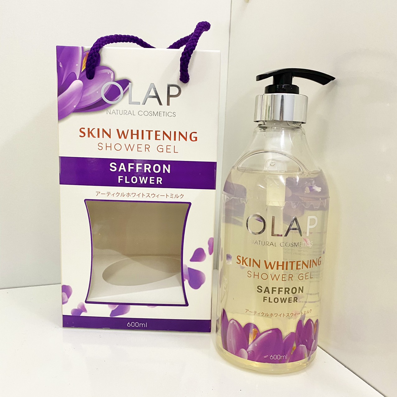 14805-z2940045962436-6e14c60973ee68156471252ff05f1e74-15.jpg Sữa Tắm Trắng Da Olap French Màu Tím 600ml - 8938519955936