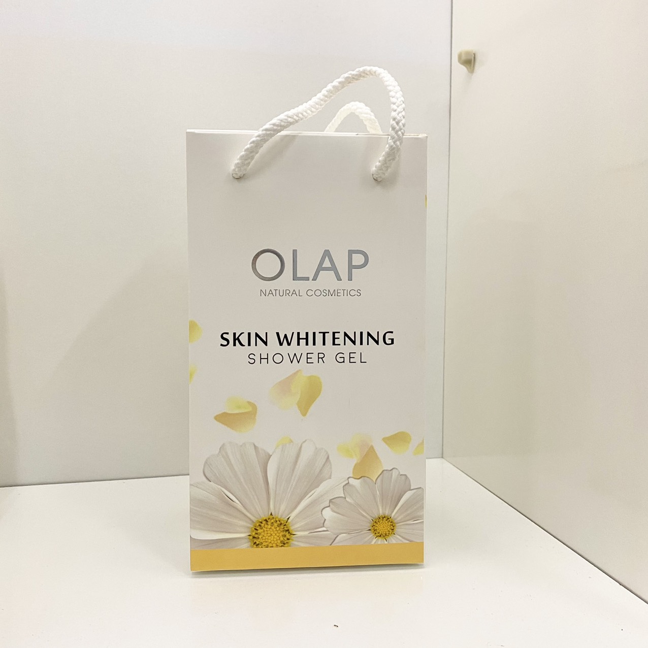Sữa Tắm Trắng Da Olap Western Orchid Màu Vàng Cánh Hồng 600ml 4 Sữa Tắm Trắng Da Olap Western Orchid Màu Vàng Cánh Hồng 600ml