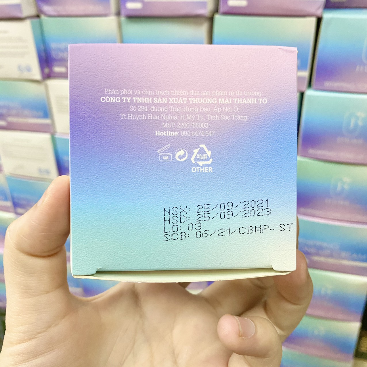 15256-0752124130-z2828196782465-582ec636b97f7f88e12c6ab1ed192459-7.jpg Kem Face Jiuhe Thanh Tô Cosmetics - FACEJ