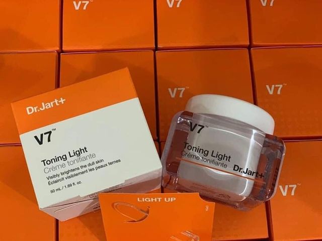 Sỉ kem Dưỡng Dr Jart+ 50ml V7 Toning Light Làm Sáng Da Mờ Thâm Nám 5 Sỉ kem Dưỡng Dr Jart+ 50ml V7 Toning Light Làm Sáng Da Mờ Thâm Nám