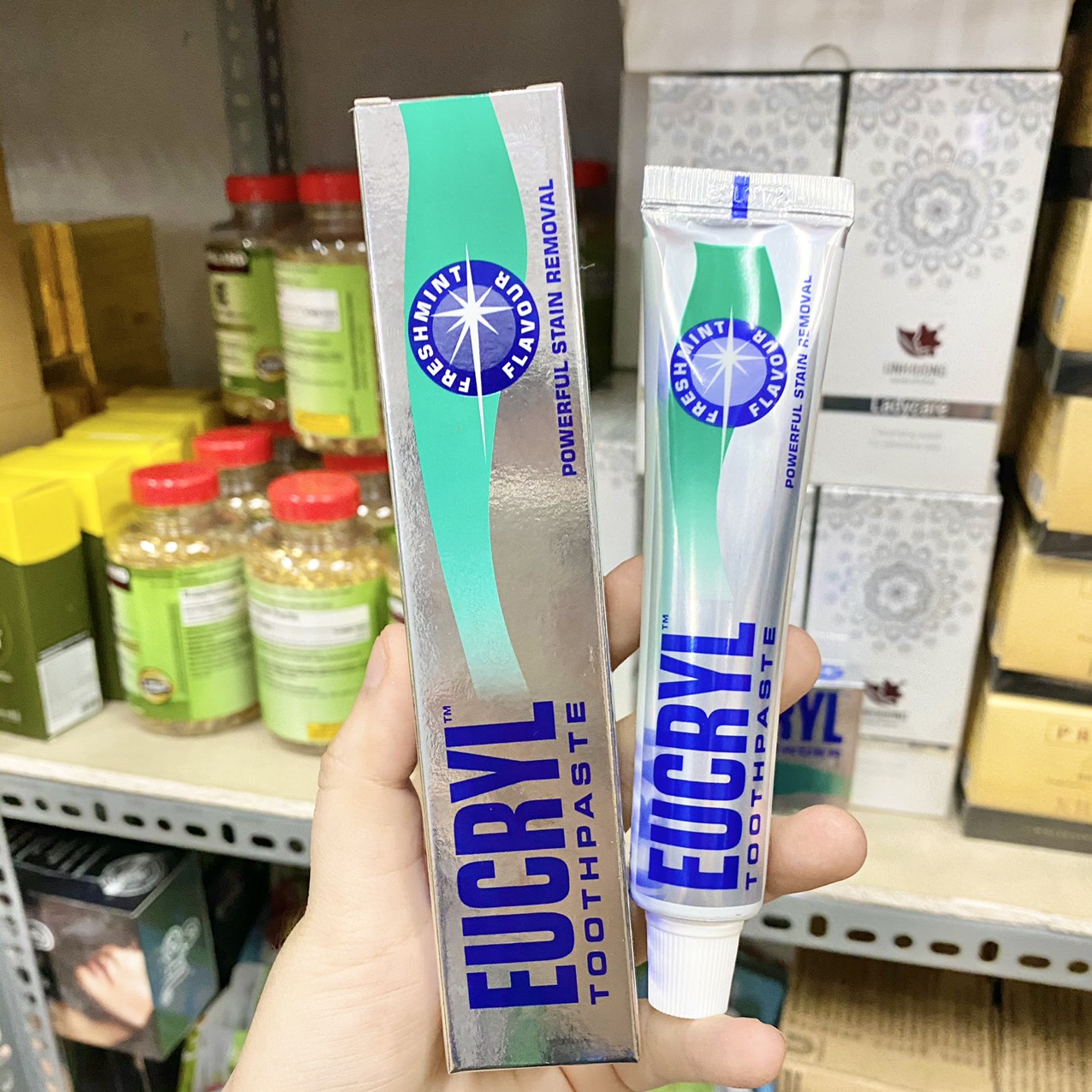 15484-z2814052062286-7341026639a403cb42edc8ff030642d8-1-3.jpg Kem Đánh Răng Giảm Hôi Miệng Eucryl Toothpaste 50ml Của Anh - 5011309895513