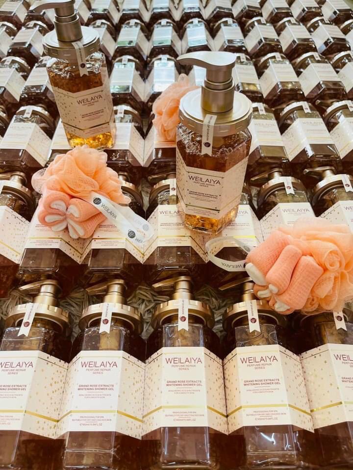 15878-z3125215687072-947bd33edcab527f5051f0f4f66e5032-9.jpg Sữa Tắm Trắng Da Cánh Hoa Hồng Weilaiya Damask 450ml Chính Hãng - 6971025880783