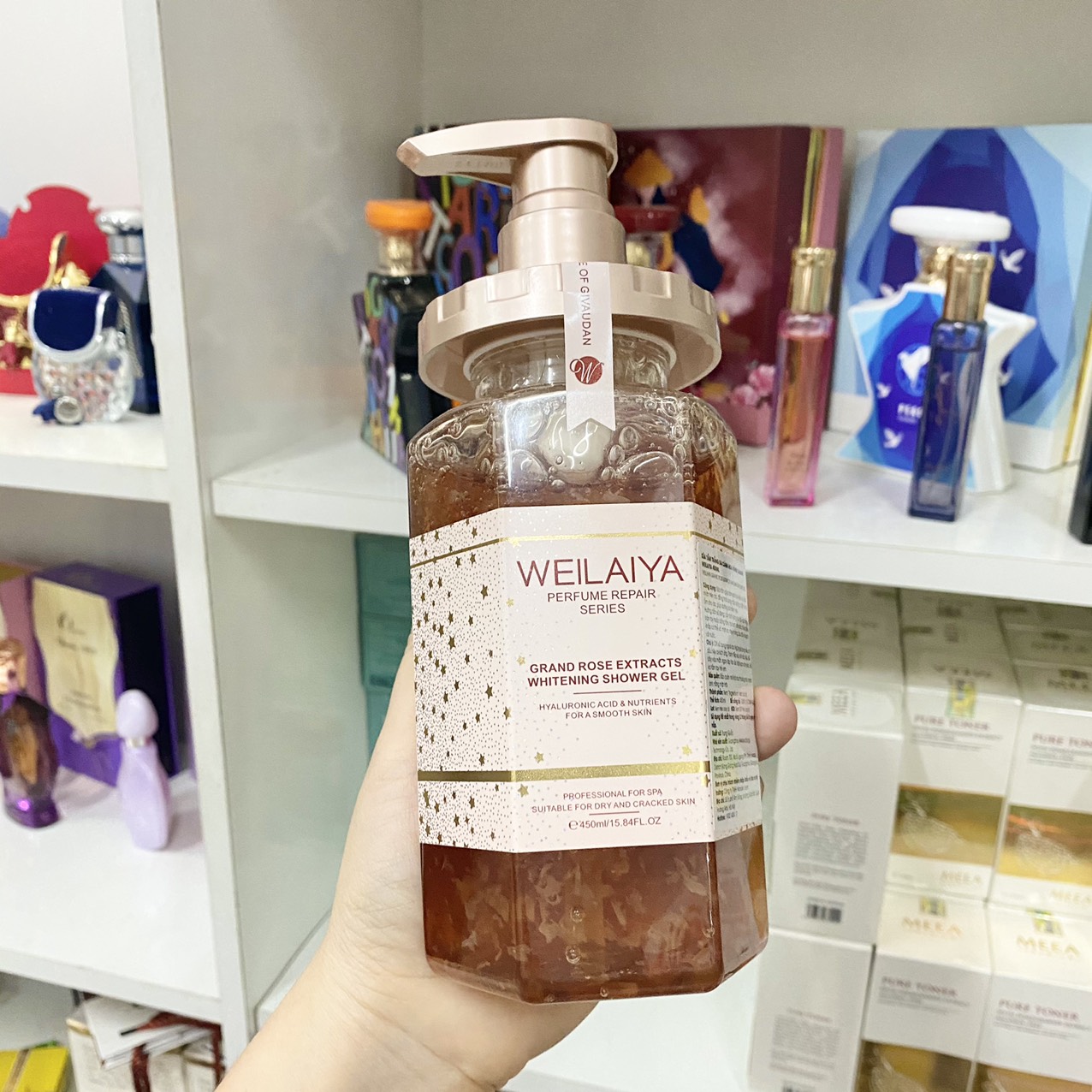 15878-z3125273869349-62c23e9c405eb45f4d5b69ceb4c0402e-9.jpg Sữa Tắm Trắng Da Cánh Hoa Hồng Weilaiya Damask 450ml Chính Hãng - 6971025880783
